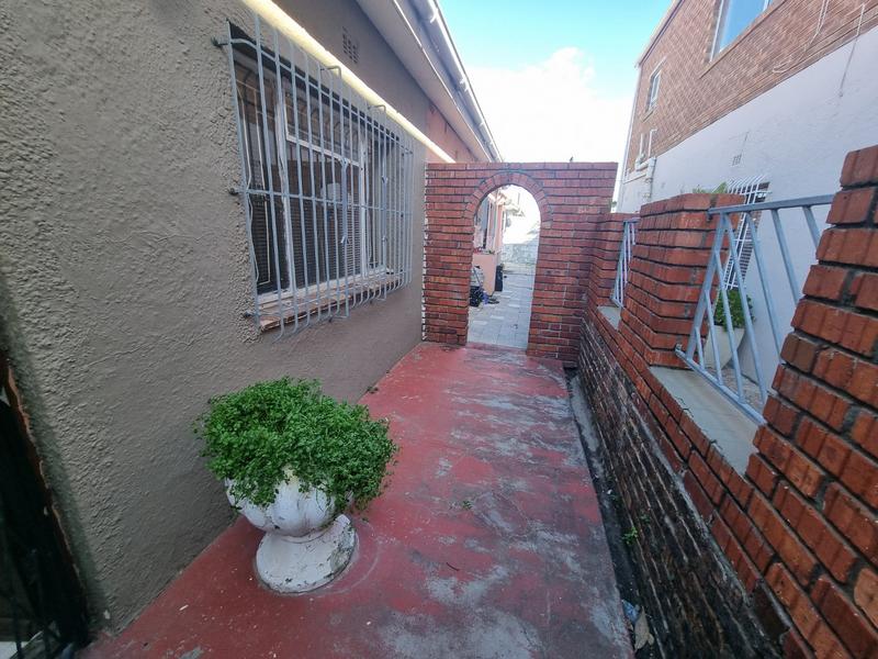 3 Bedroom Property for Sale in Kensington Western Cape